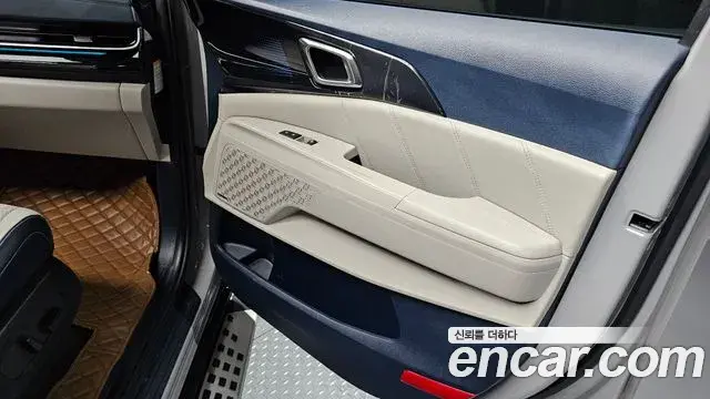 Kia Carnival 2024 — ფოტო 9/41