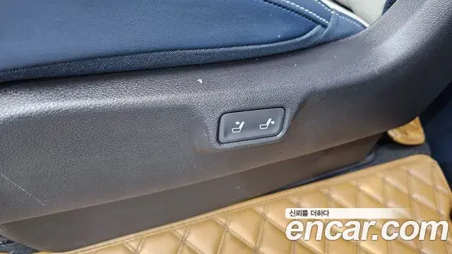 Kia Carnival 2024 — ფოტო 21/41