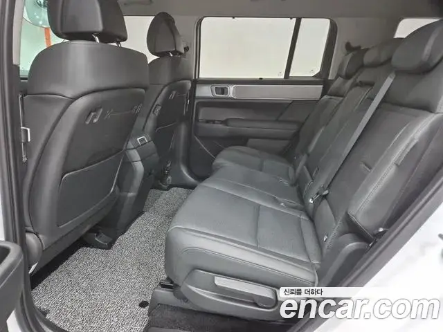 Hyundai Santa Fe 2024 — Photo 8/20