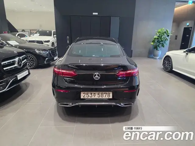 Mercedes-Benz E-Class 2023 — Фото 3/18
