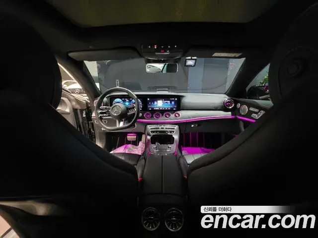 Mercedes-Benz E-Class 2023 — Фото 10/18