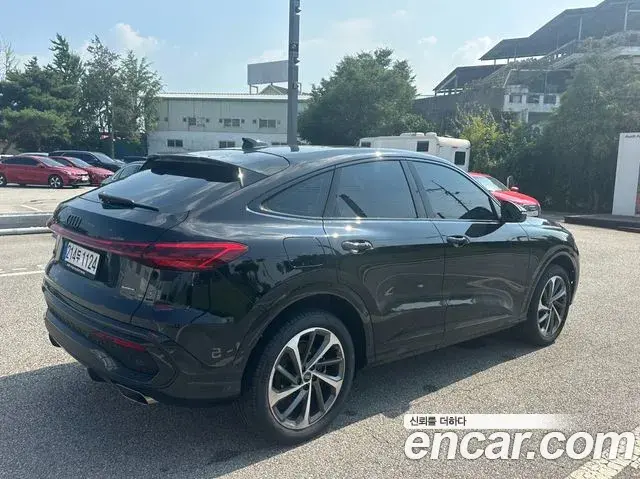 Audi Q5 2025 — Şəkil 14/20