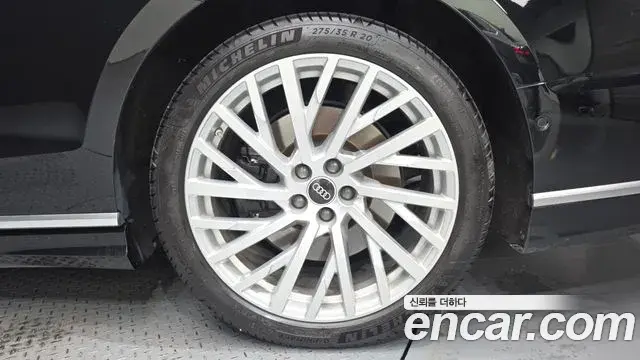 Audi A8 2021 — ფოტო 3/37