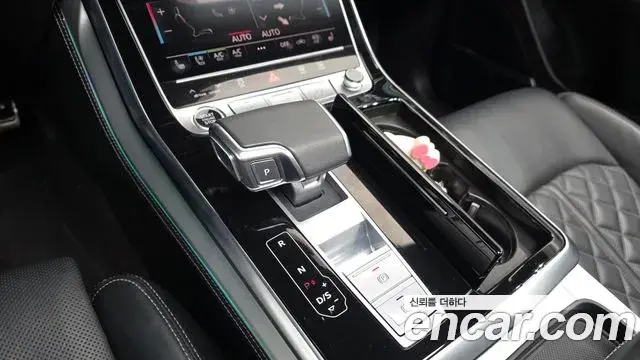 Audi Q7 2023 — Фото 9/20