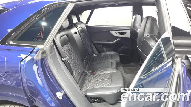 Audi Q7 2023 — Фото 11/20