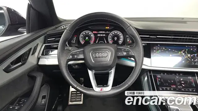 Audi Q7 2023 — Фото 12/20