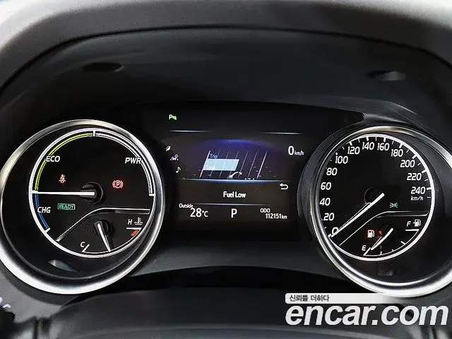 Toyota Camry 2018 — ფოტო 16/20