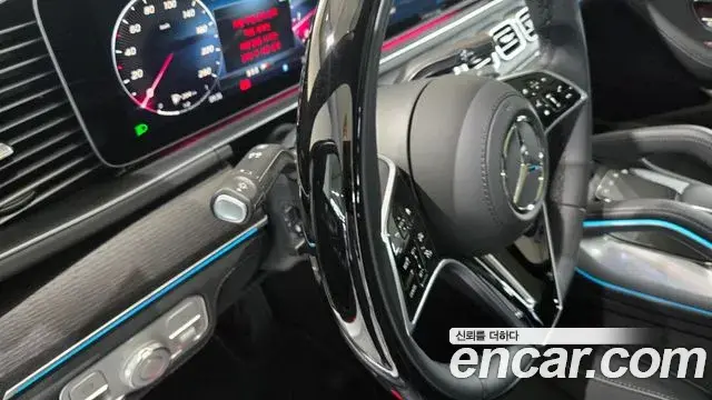 Mercedes-Benz GLE-Class 2026 — Фото 18/20