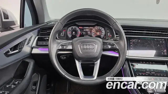 Audi Q7 2020 — Фото 12/20