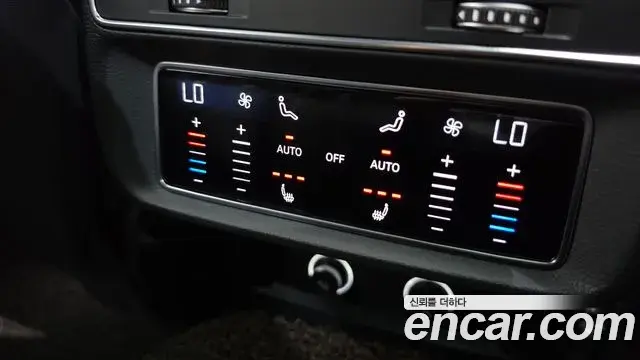 Audi Q7 2020 — Фото 19/20