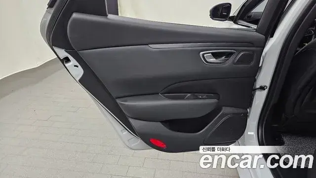 Renault Samsung SM6 2023 — Şəkil 9/30