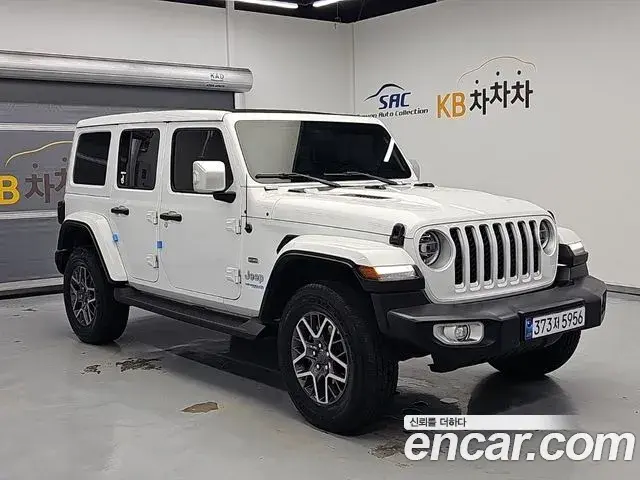 Jeep Wrangler 2021 — Photo 13/19
