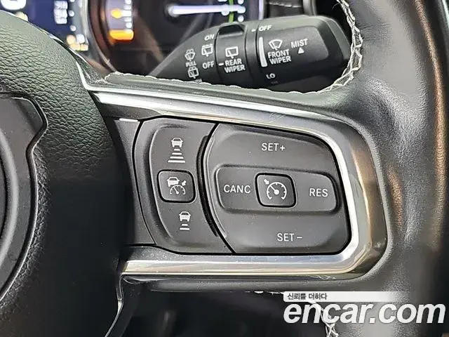 Jeep Wrangler 2021 — Photo 19/19