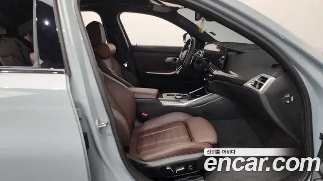 BMW 3 Series 2025 — ფოტო 7/33