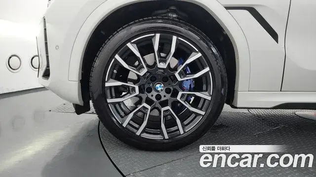 BMW X6 2025 — Photo 26/35