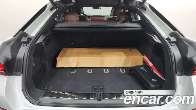BMW X6 2025 — Photo 34/35