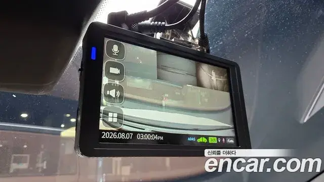 Genesis G80 2023 — Photo 15/37