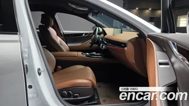 Genesis G80 2023 — Photo 29/37