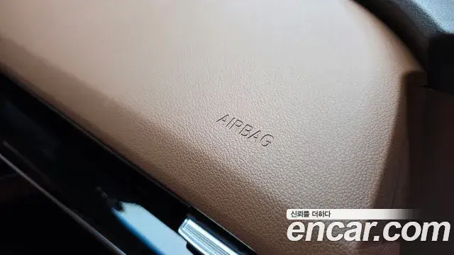 Genesis G80 2023 — Photo 11/37