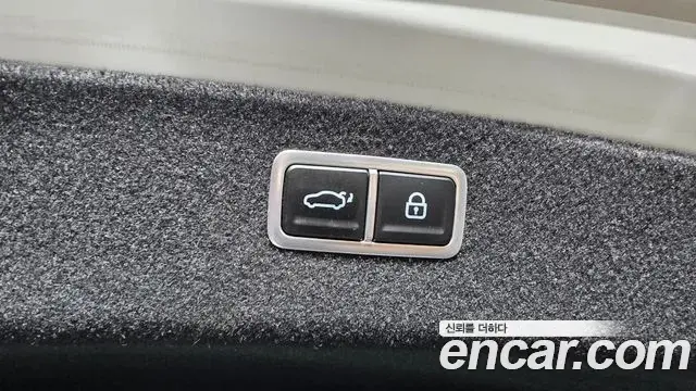 Genesis G80 2023 — Photo 14/37