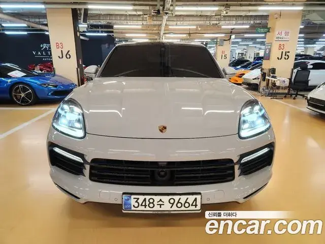 Porsche Cayenne 2020 — Фото 1/20
