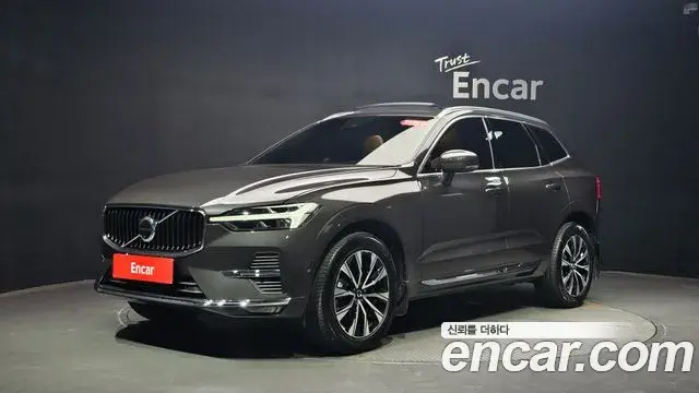 Volvo XC60 2024 — Photo 1/37