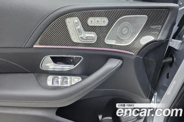 Mercedes-Benz GLE-Class 2025 — Фото 15/20
