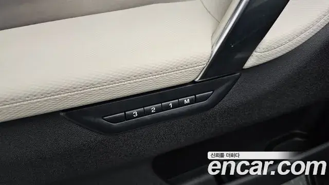 Land Rover Discovery Sport 2024 — ფოტო 8/34