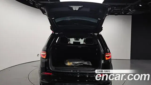Land Rover Discovery Sport 2024 — ფოტო 9/34