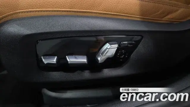 BMW 5 Series 2023 — ფოტო 2/38