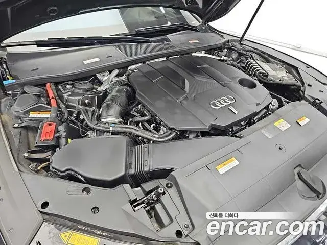 Audi A7 2021 — Photo 12/19