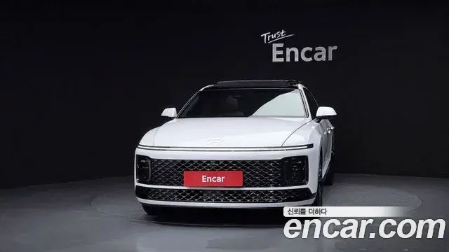 Hyundai Grandeur 2023 — Photo 2/19