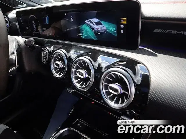 Mercedes-Benz CLA-Class 2020 — Фото 11/20