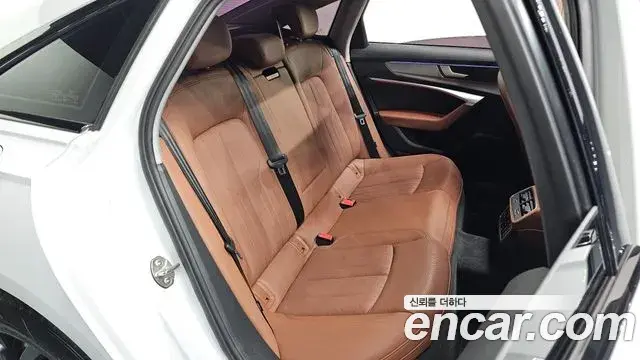 Audi A6 2020 — Şəkil 13/32