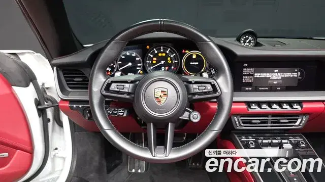 Porsche 911 2022 — ფოტო 15/20