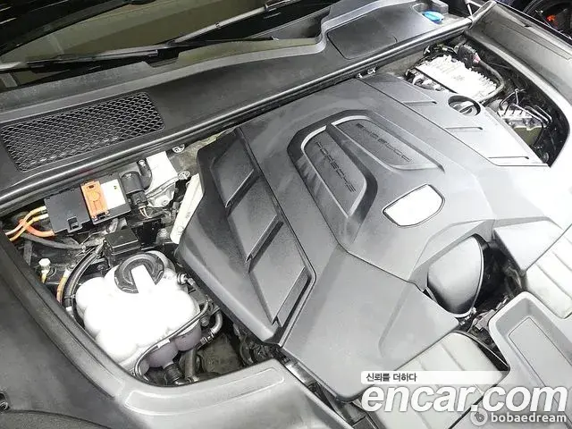 Porsche Cayenne 2021 — Şəkil 12/20
