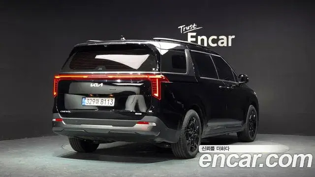 Kia Carnival 2024 — ფოტო 30/35
