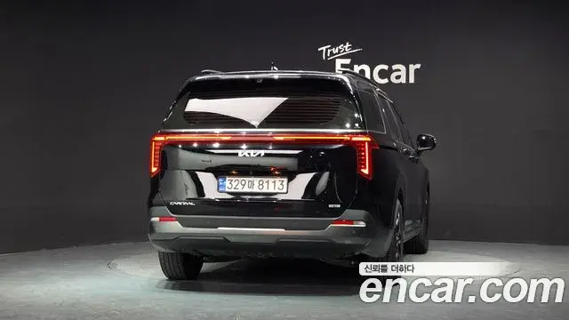Kia Carnival 2024 — ფოტო 26/35