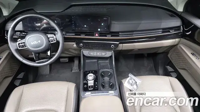 Kia Carnival 2024 — ფოტო 27/35