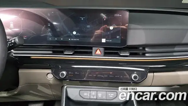 Kia Carnival 2024 — ფოტო 6/35
