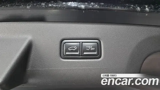 Kia Carnival 2024 — ფოტო 1/35