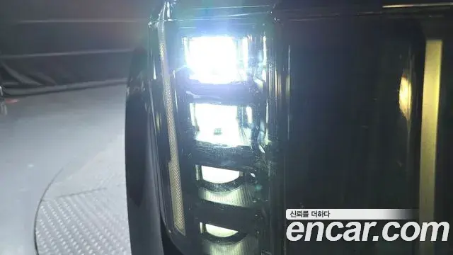 Kia Carnival 2024 — ფოტო 22/35