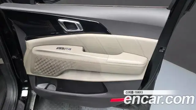 Kia Carnival 2024 — ფოტო 4/35