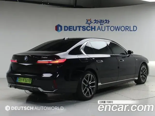 BMW 7 Series 2024 — Şəkil 9/20