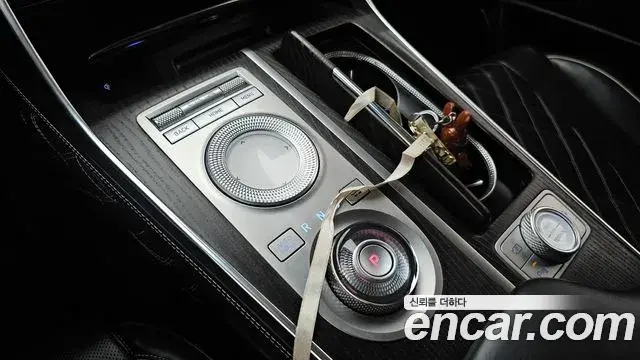 Genesis GV80 2021 — ფოტო 7/33
