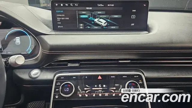 Genesis GV80 2021 — ფოტო 24/33
