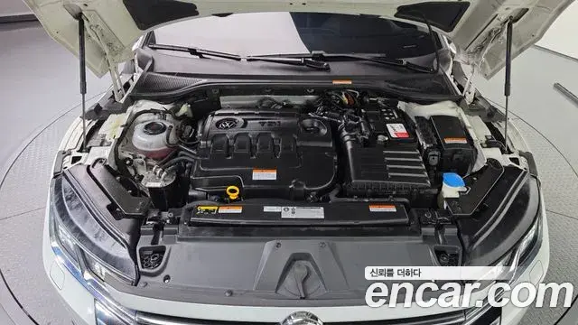Volkswagen Arteon 2019 — Photo 15/20