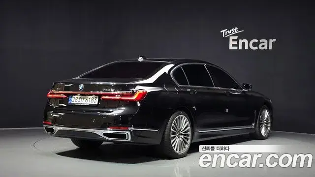 BMW 7 Series 2022 — Photo 16/20