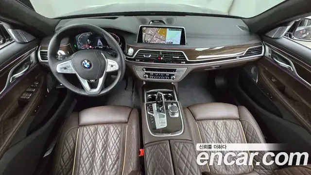 BMW 7 Series 2022 — Photo 14/20