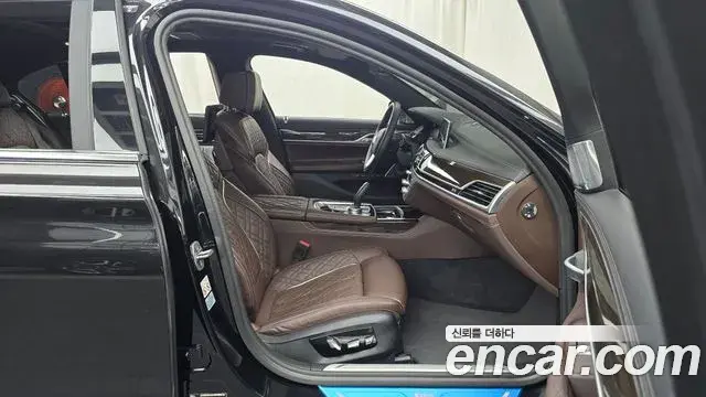 BMW 7 Series 2022 — Photo 13/20